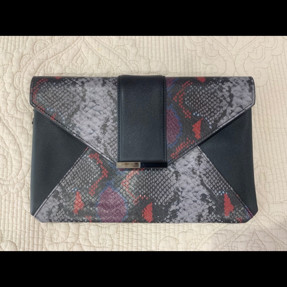 INC crossbody